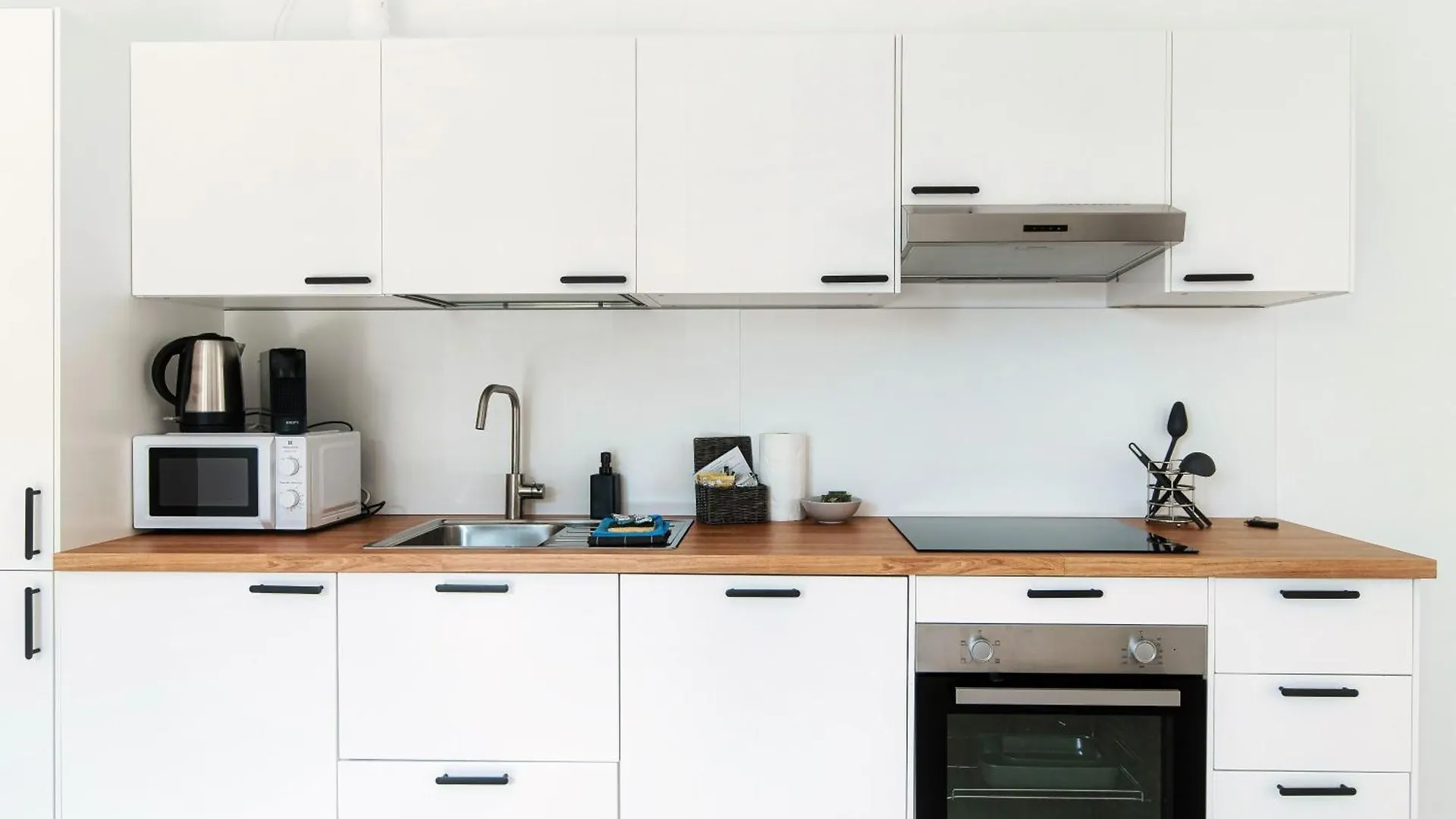 Lario Suite Apartments By Quokka 360 - With Parking Next To Como City