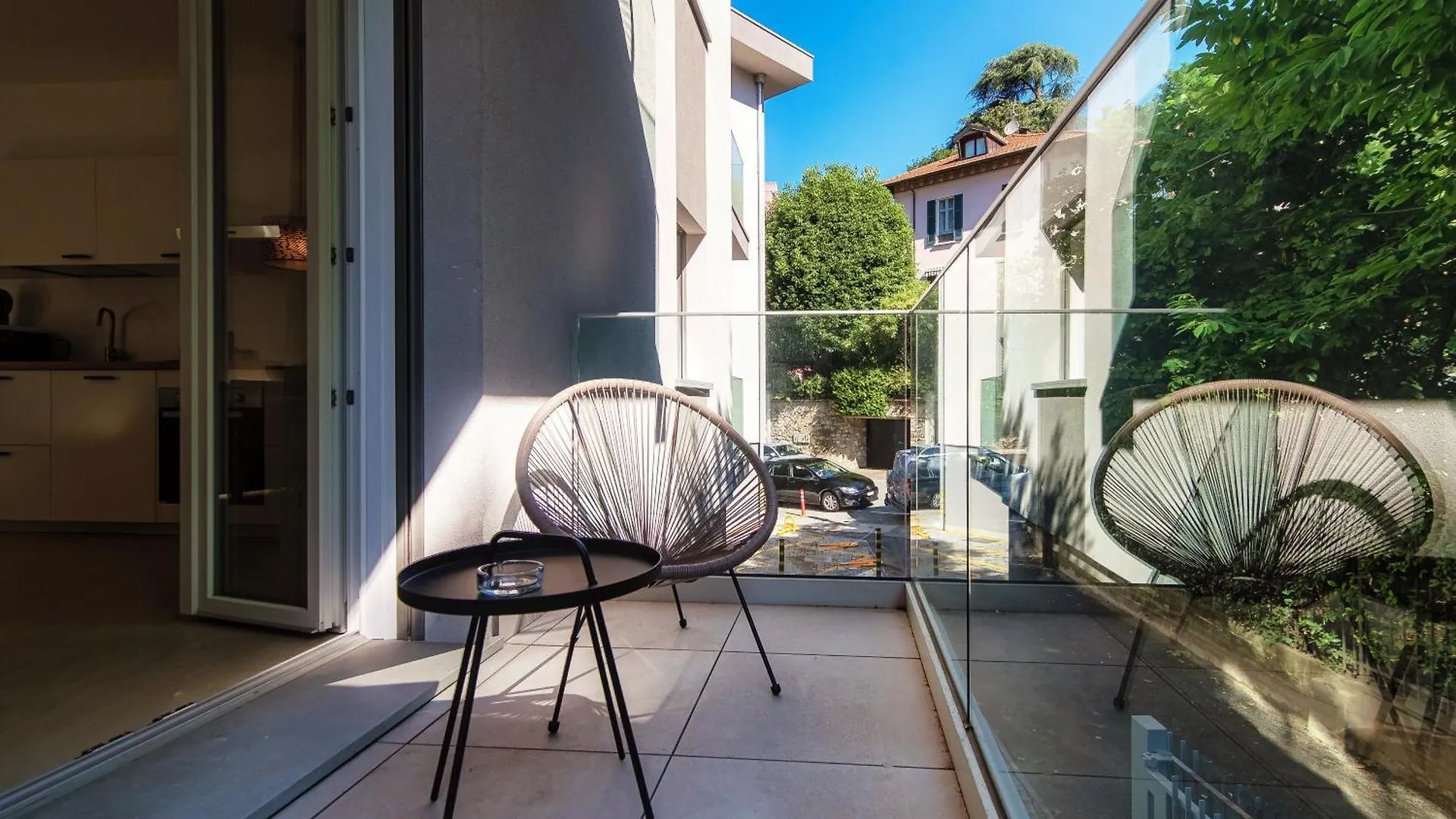 Lario Suite Apartments By Quokka 360 - With Parking Next To Como City