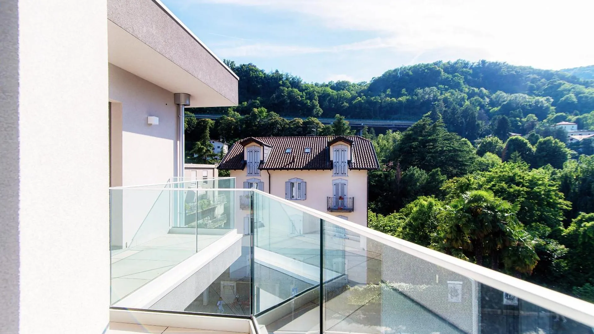 Lario Suite Apartments By Quokka 360 - With Parking Next To Como City Italy
