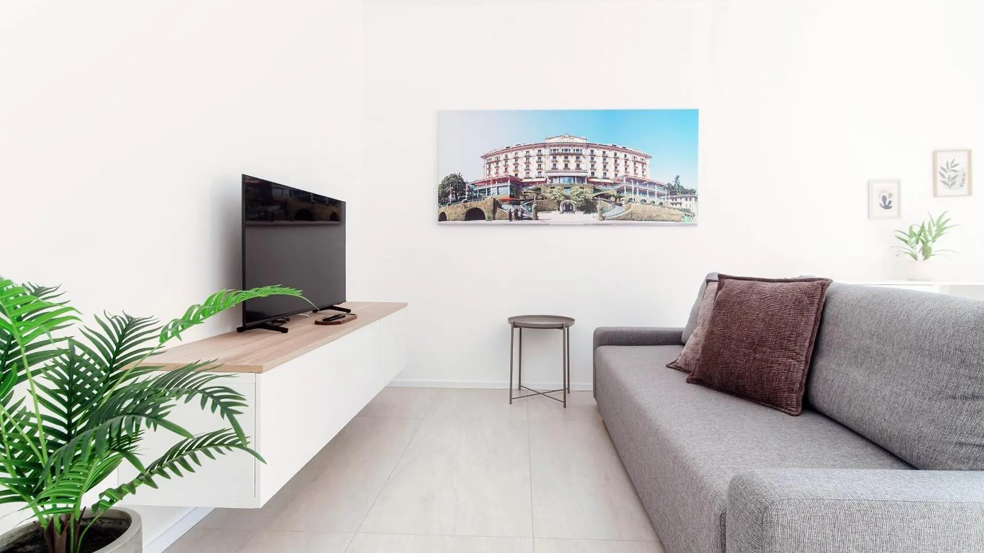 Lario Suite Apartments By Quokka 360 - With Parking Next To Como City