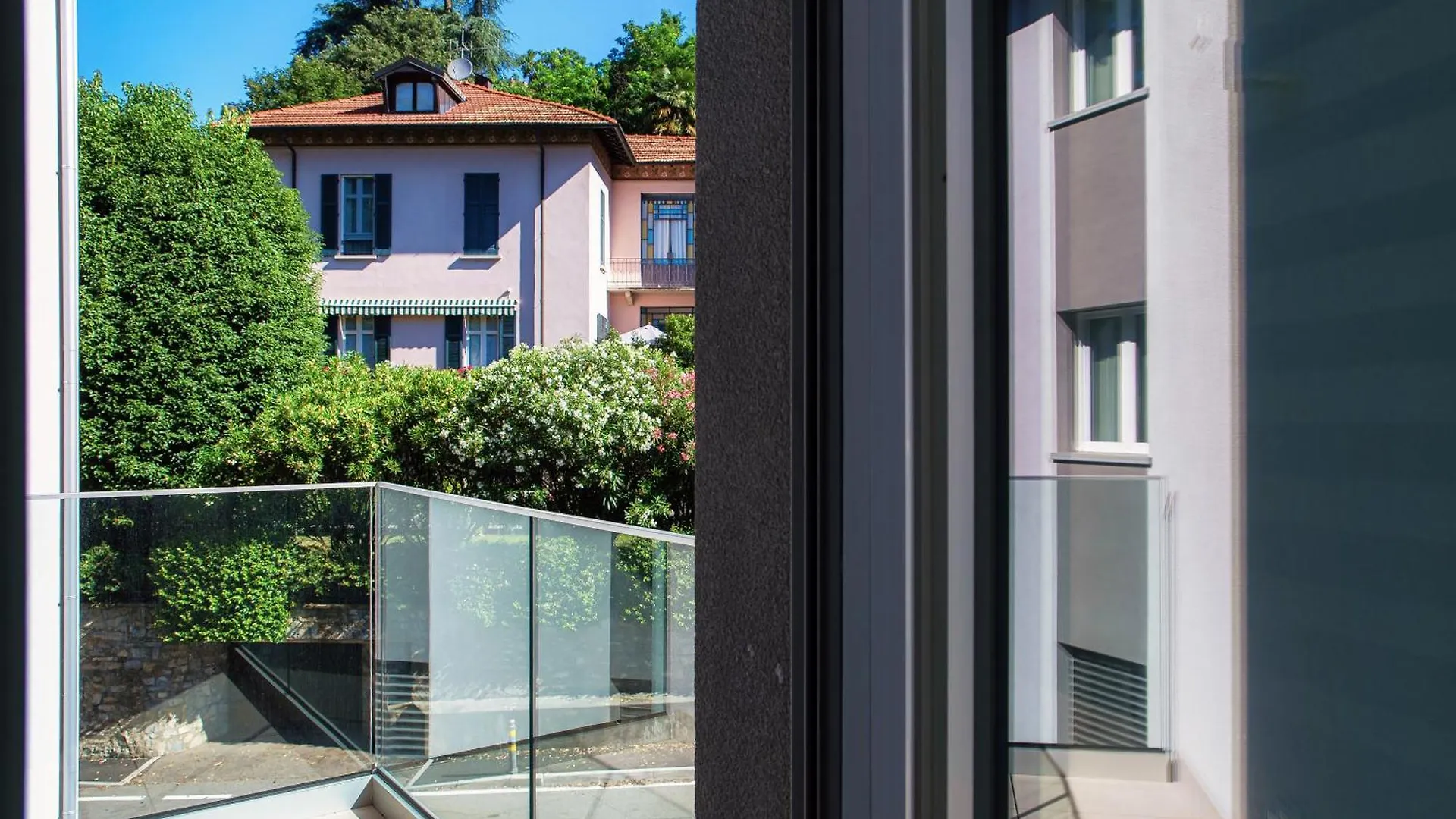 Lario Suite Apartments By Quokka 360 - With Parking Next To Como City
