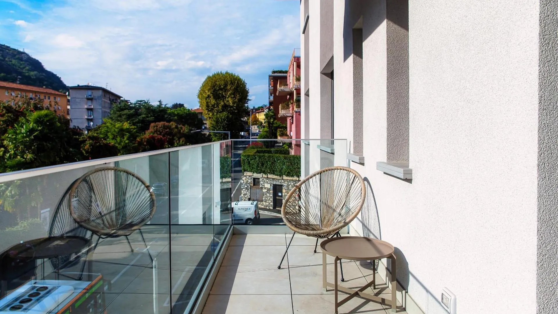 Lario Suite Apartments By Quokka 360 - With Parking Next To Como City Italy